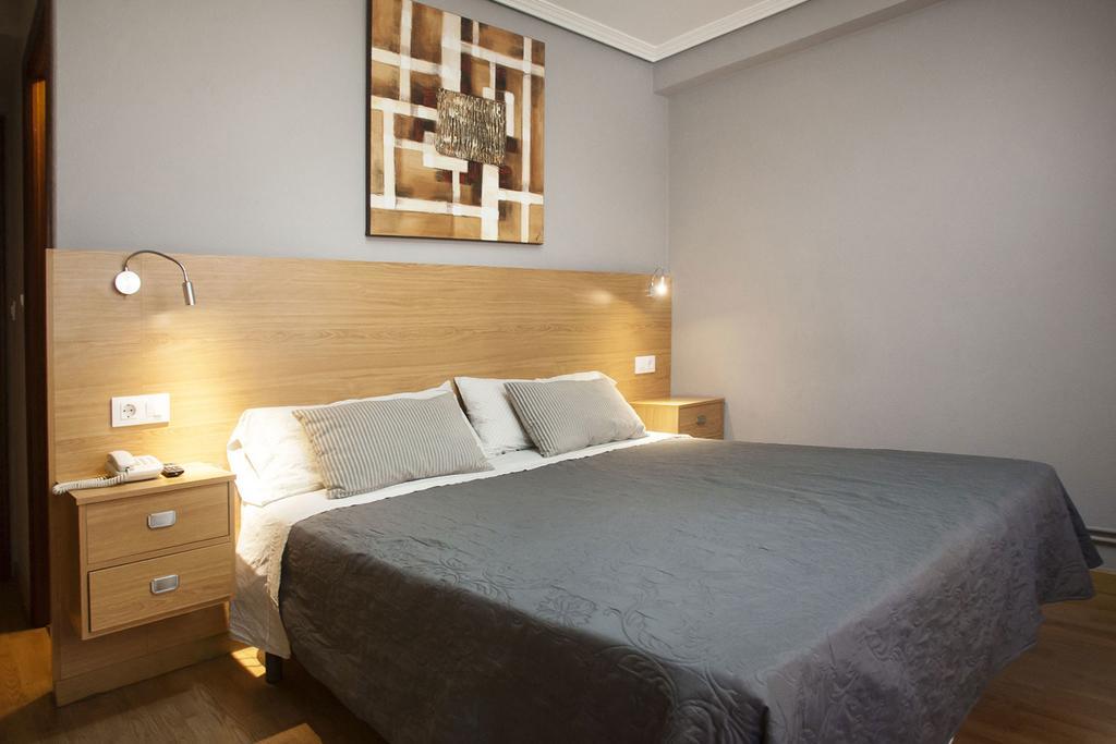 Hostal Crisol A Coruña Dış mekan fotoğraf