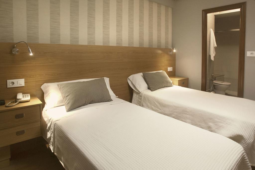 Hostal Crisol A Coruña Dış mekan fotoğraf