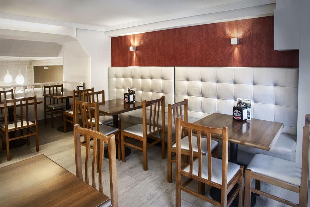 Hostal Crisol A Coruña Dış mekan fotoğraf